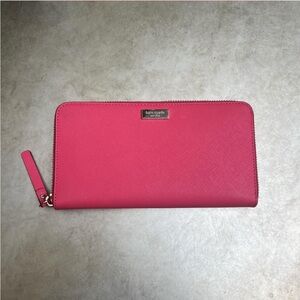 Madison Large Continental Wallet in Pink
